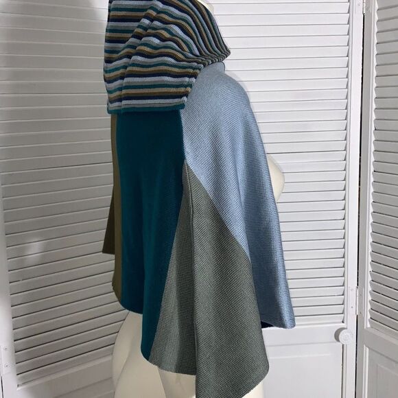 NWT Echo Kerchief Cowl Cape Striped Color Block Knit Sweater Scarf - Picture 5 of 12